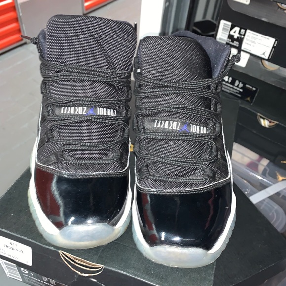 Jordan 11 Space Jam - Picture 4 of 4
